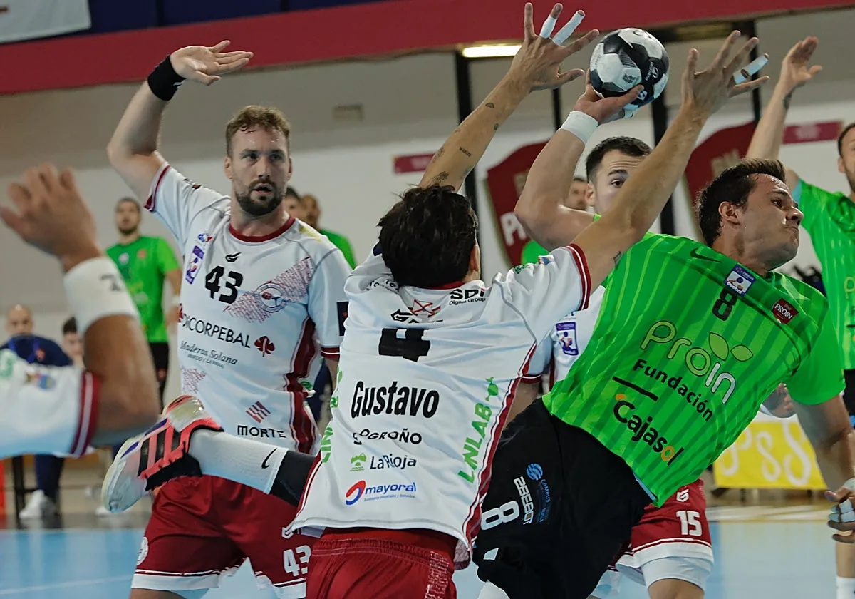 El Cajasol Sevilla Proin se estampa contra Xoan Ledo y el muro del subcampeón (27-33)