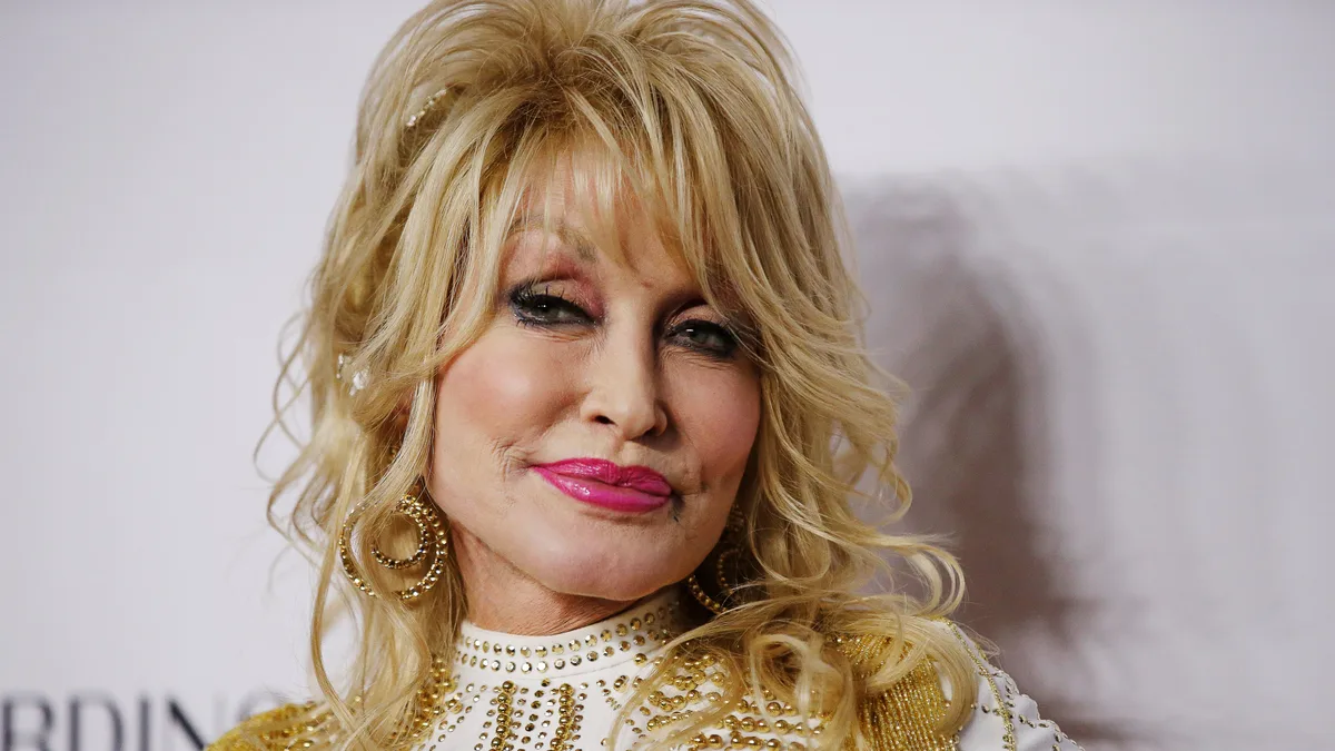 Dolly Parton, 80, Shares Rare Health Update Amid Ongoing Issues