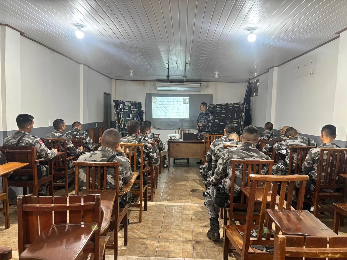PM capacita 15 policiais para atuar com cães farejadores no combate ao tráfico de drogas no oeste do PA