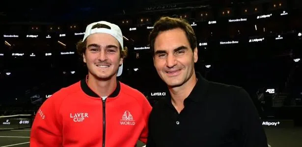 Federer inclui João Fonseca em lista de tenistas que mais gosta de assistir