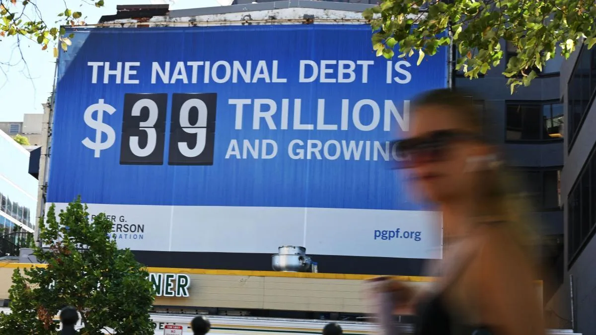 EE.UU. supera el hito de los 40 billones en deuda pública en otro fracaso económico de Trump