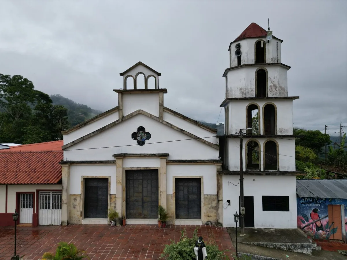 Ataque con explosivos en Sardinata, Norte de Santander: una iglesia sufrió graves daños