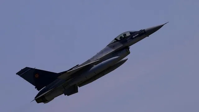 Schwarzes Meer: Rumänischer Kampfjet zerstört mit Sprengstoff beladene Marinedrohne