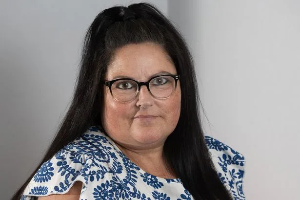 Mum spent thousands taking up to 40 painkillers a day for nine years