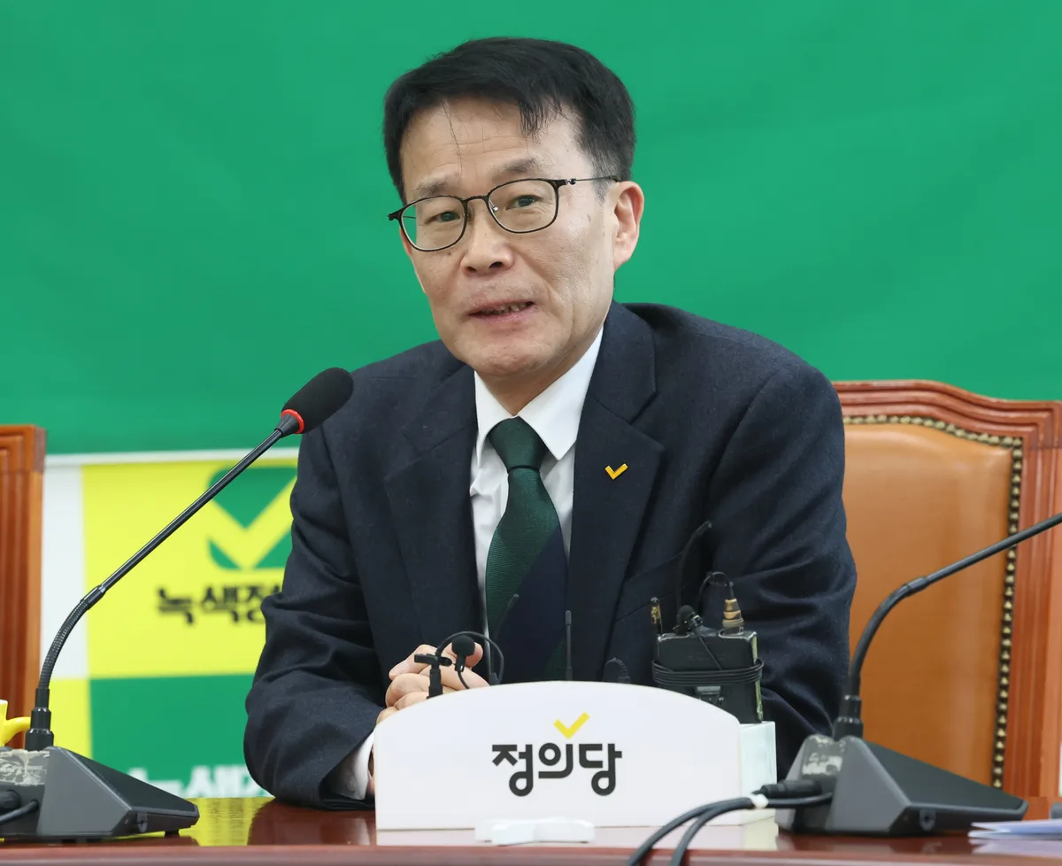 정의당 신임 대표에 양경규 전 의원 “대중적 진보정당 만들 것”