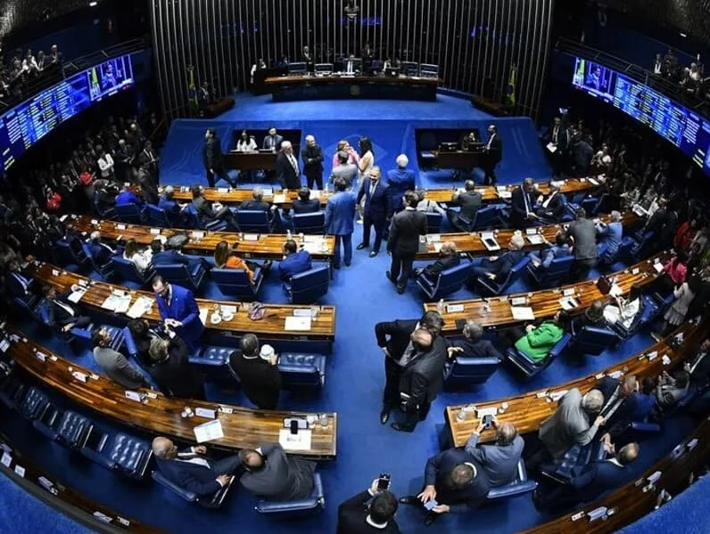 Troca de suplente de senador pode ocorrer até 20 dias antes da eleição