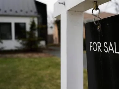 Mortgage rates rise, bringing average 30-year loan rate to where it was 4 weeks ago