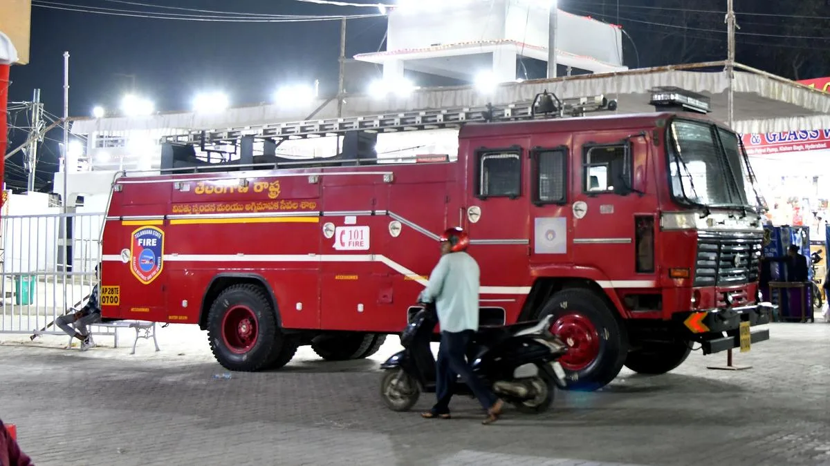 Two early morning fires reported in Hyderabad; no casualties