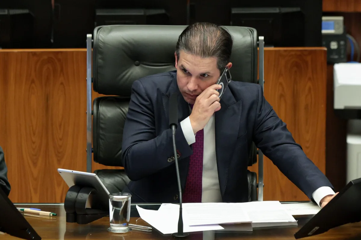 Lula liga para Motta e agradece por declaração de apoio à reeleição