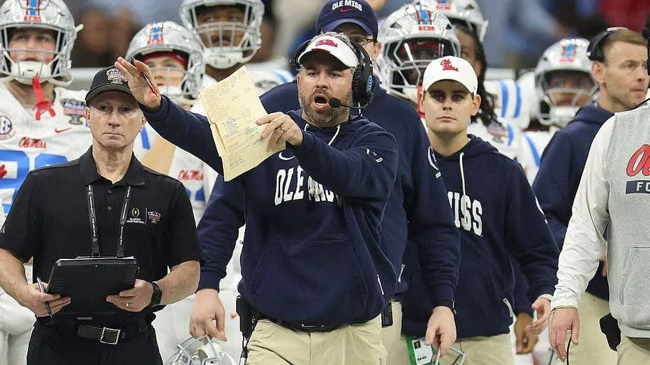 Ole Miss had FBI agent sweep football facility for bugs after Lane Kiffin left for LSU