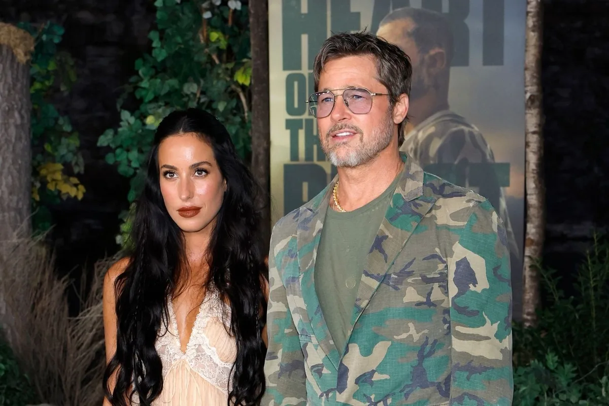 Quem é a namorada 30 anos mais nova de Brad Pitt