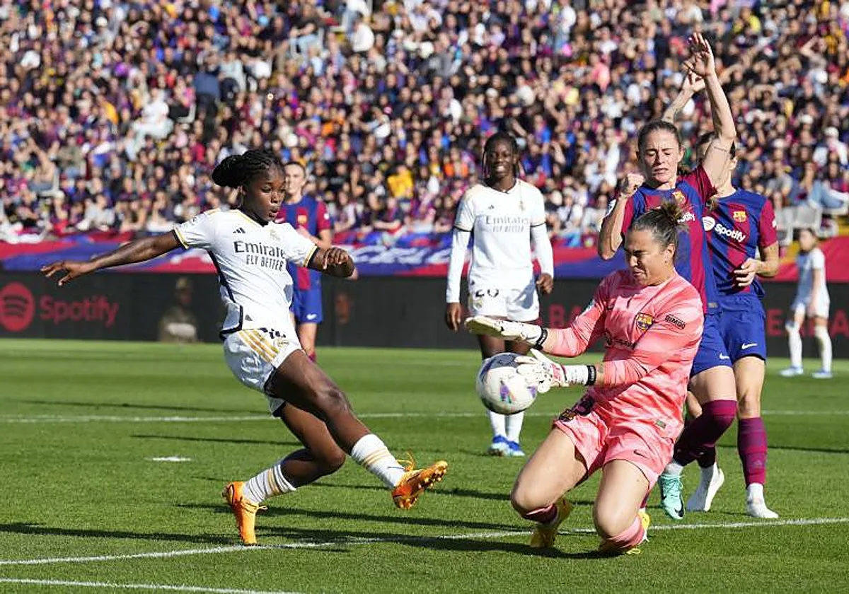 Ya hay televisión para el fútbol femenino pero, ¿a qué precio?