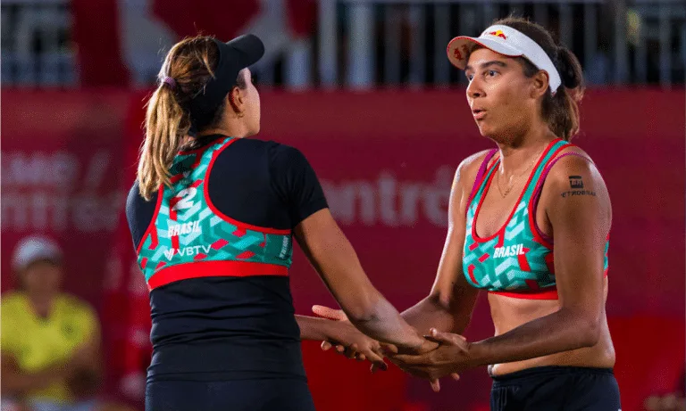 Thamela/Victoria e André/Renato lideram grupos no Elite 16 de Montreal