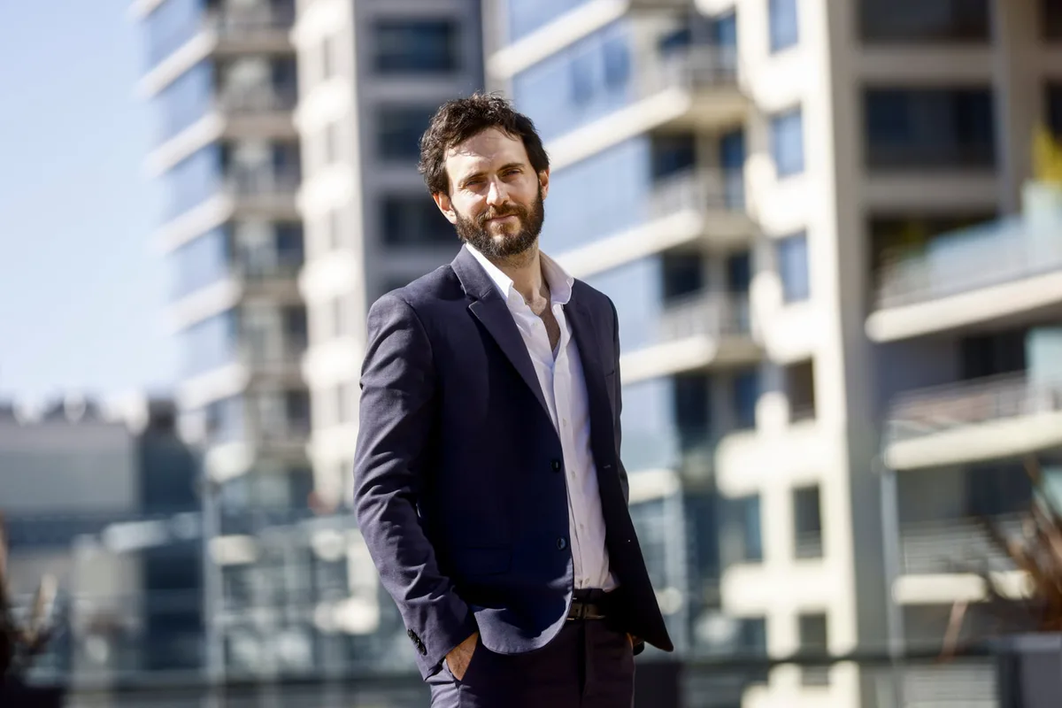 Sebastián La Rosa, experto en longevidad: “Hay que comer la mayor parte de los alimentos antes de las tres de la tarde”