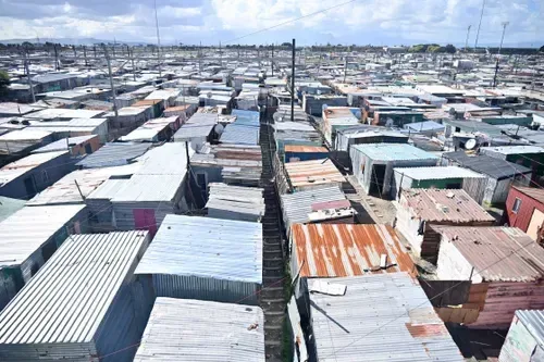 Ndifuna Ukwazi challenges eviction of 161 people from Transnet land