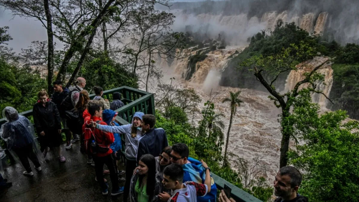 Hochwasser: Zugang zu Iguazú-Wasserfällen für Touristen gesperrt