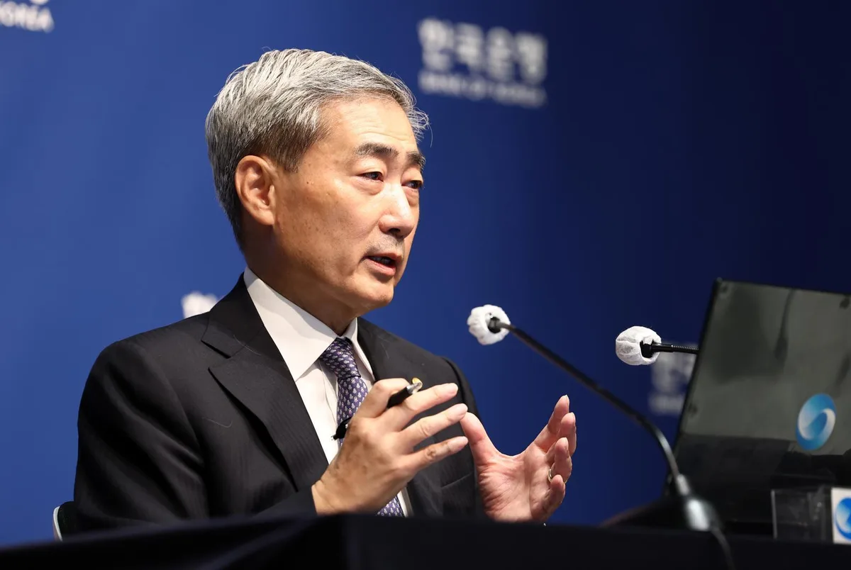 “물가, 가래 대신 호미로 막겠다”…기준금리 연 3.25% 전망도