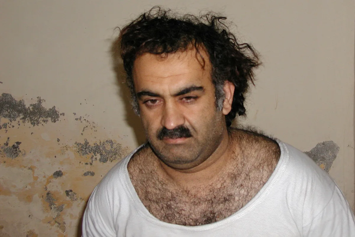Khalid Sheikh Mohammed, el único alto mando de Al Qaeda vivo, irá a juicio 27 años después de los atentados del 11-S