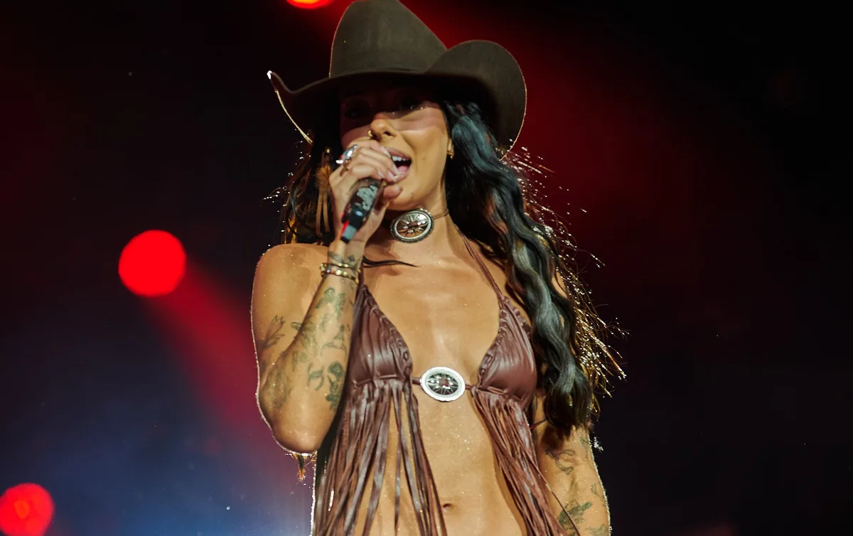 Fotos: Ana Castela faz show de tirar o fôlego na 71ª Festa do Peão de Barretos 2026