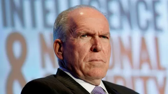 Ex-diretor da CIA intimado a depor em processo por conspiração contra Trump