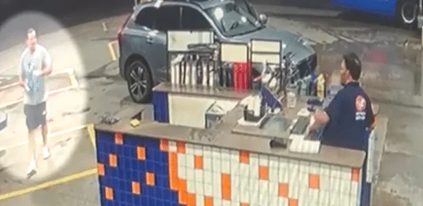 Câmeras mostram juiz comprando gasolina antes de morrer carbonizado em SP