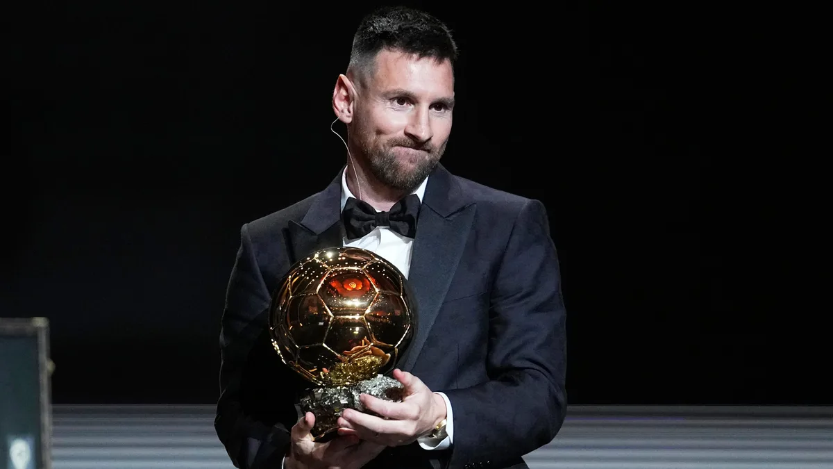 Un prestigioso medio europeo puso de portada a Messi como uno de los cinco candidatos al Balón de Oro: el gran ausente