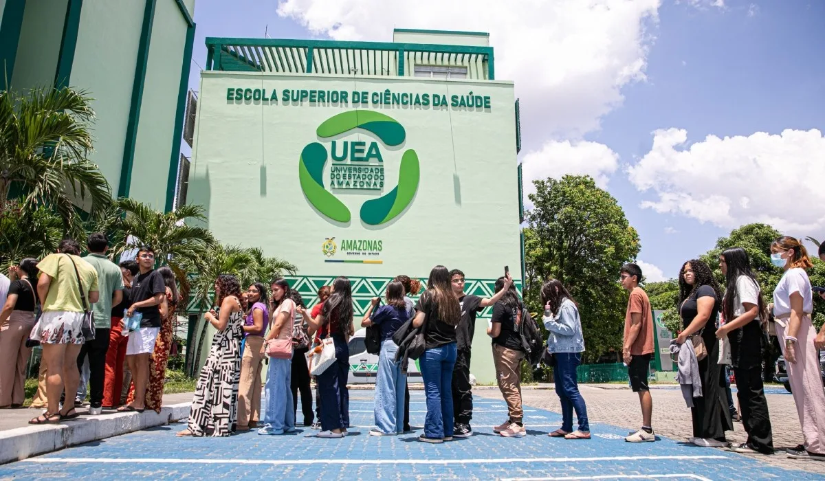 Vestibular e SIS da UEA: candidatos têm até quinta-feira (13) para se inscrever