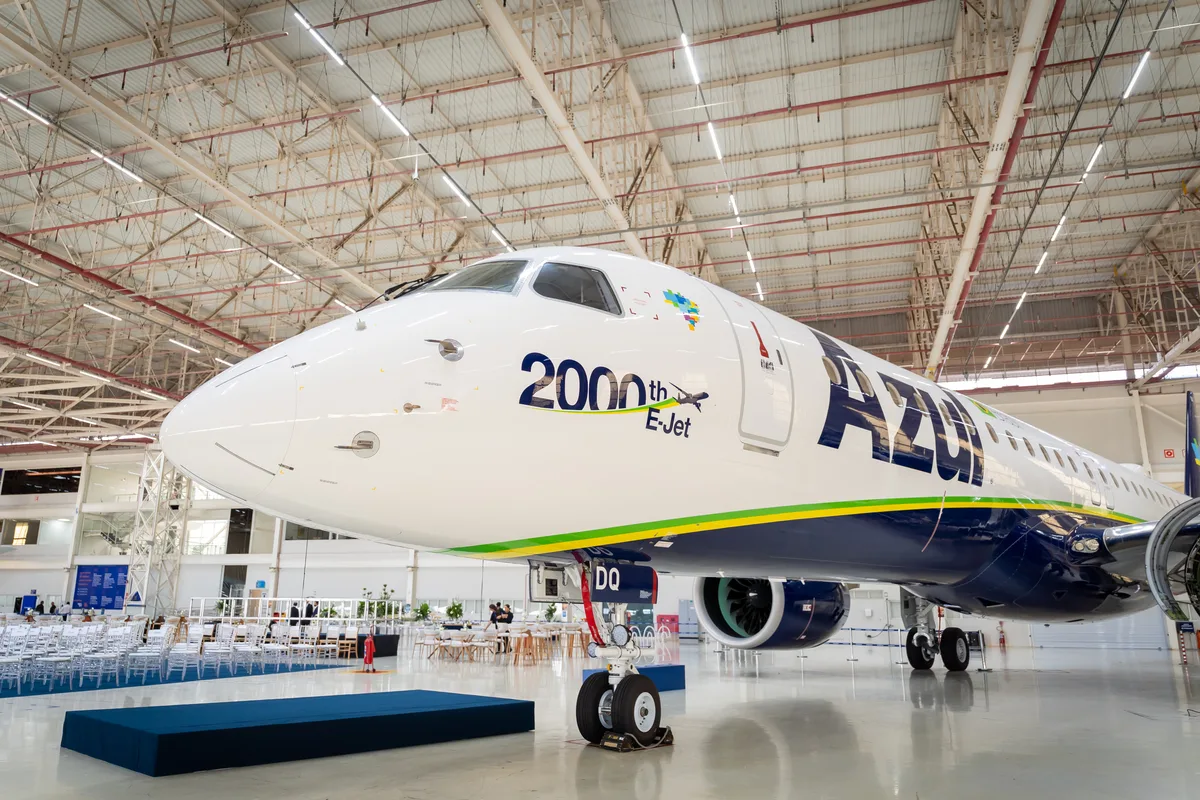 Aviões equipados com GPS que apresentou pane global são fabricados pela Embraer em São José dos Campos, SP