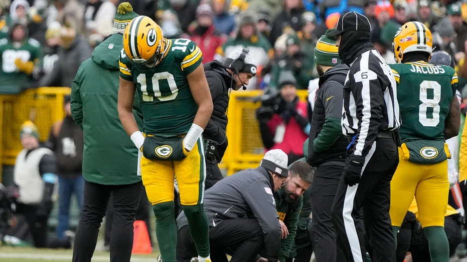 Packers projected to miss NFL playoffs as Jordan Love's inconsistency raises concerns