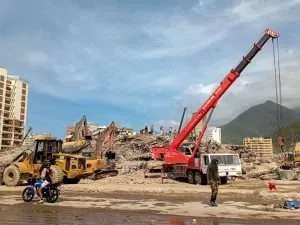 Continúan las labores de búsqueda en La Guaira