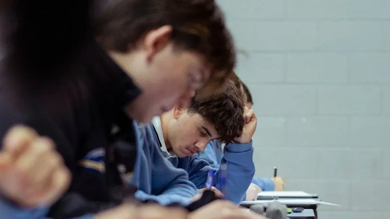 Senior schooling hard for parents, students to understand, review finds