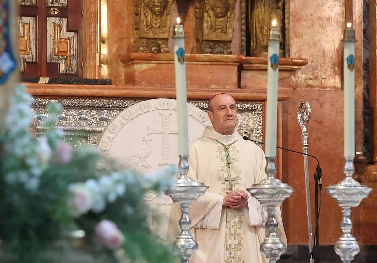 Jesús Fernández, obispo de Córdoba: «Cada pequeño inmigrante es un ser único, no un número»