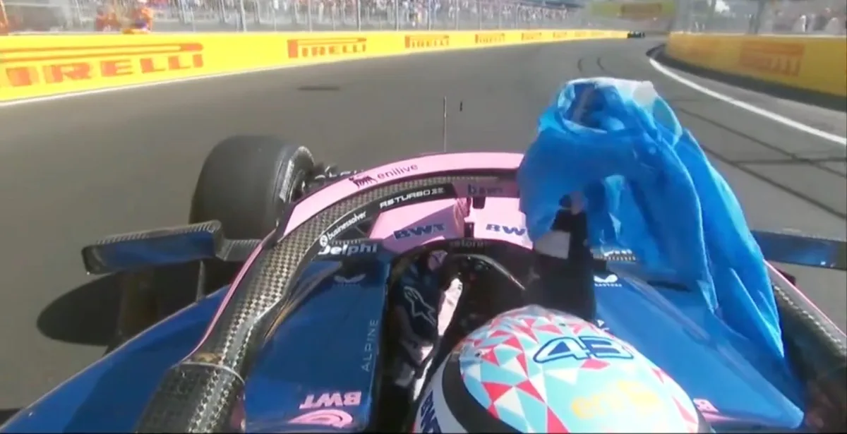 La emocionante vuelta de honor de Colapinto con la bandera argentina tras una de sus mejores carreras en la F1: quién se la entregó