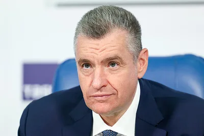 Слуцкий предложил платить учителям не ниже 1,5 средней зарплаты по региону
