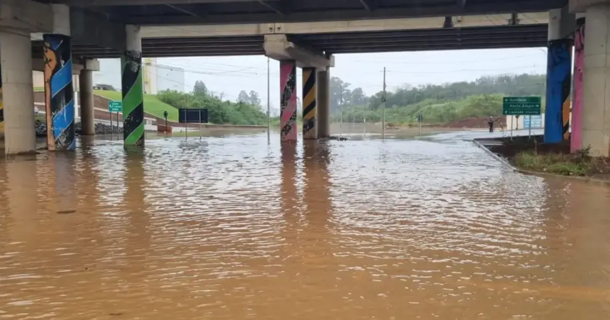 Defesa Civil confirma duas mortes e mais de 527 mil afetados pelas fortes chuvas no RS