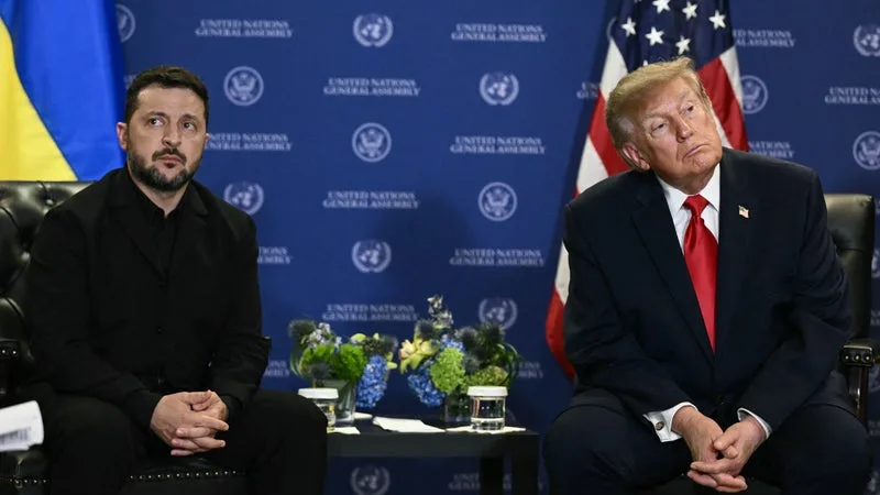 Calcul électoral et quête d’un "bouc émissaire": pourquoi Donald Trump lâche encore l’Ukraine