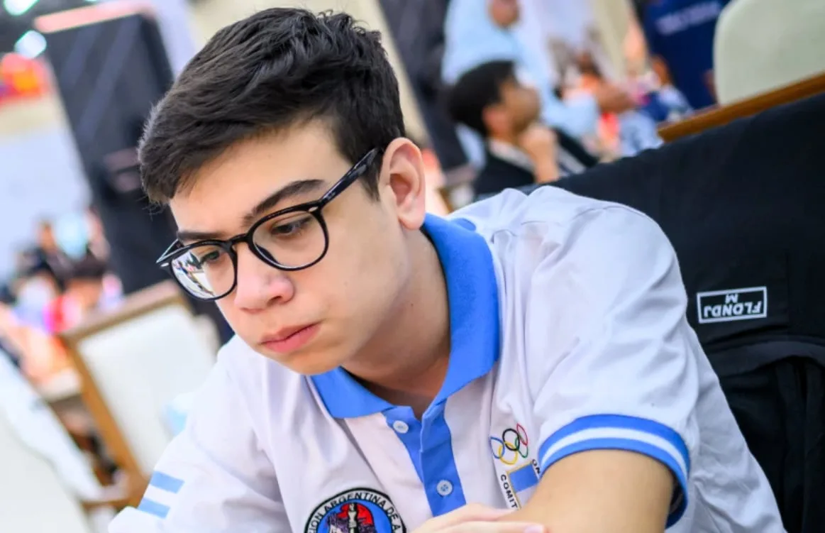 Faustino Oro fue clave en el triunfo de Argentina ante Filipinas, en las olimpiadas de Samarcanda