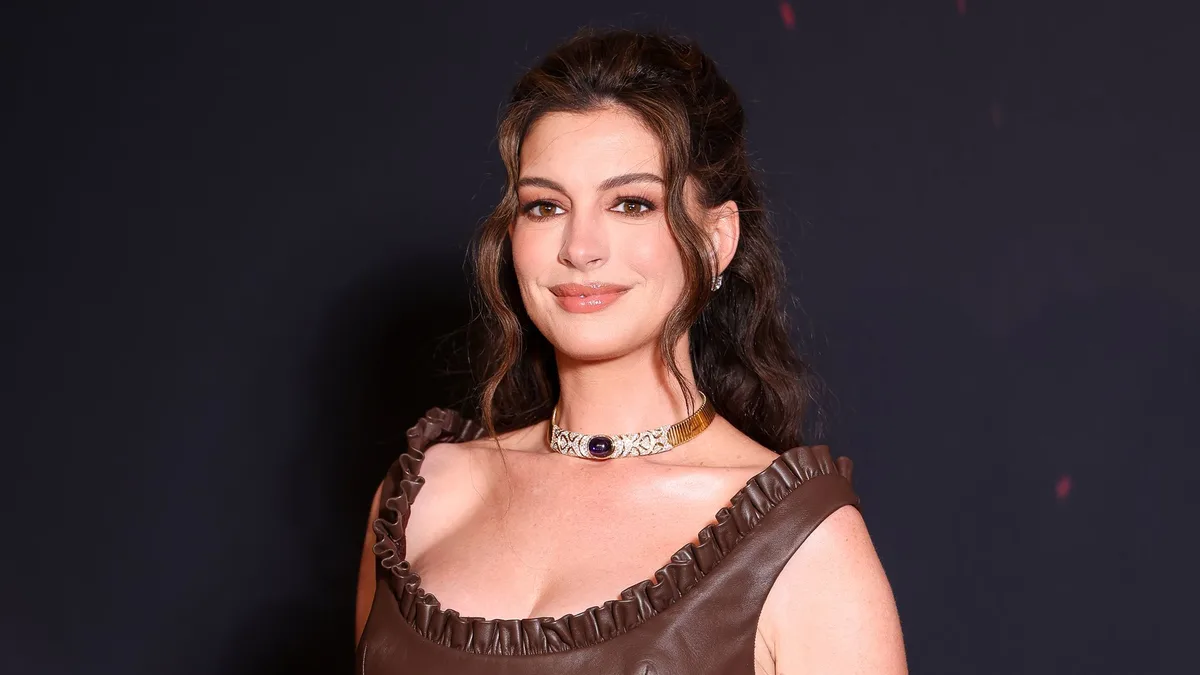 Anna Barba, maquilladora: "A partir de los 40, suele funcionar mucho mejor una mirada iluminada que un ojo excesivamente marcado"