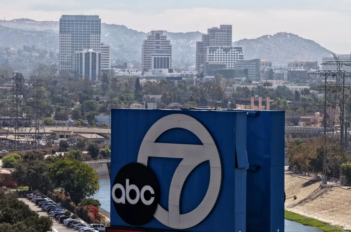 La liberté d’expression est-elle menacée dans l’affaire qui oppose la chaîne ABC à l’administration Trump ?