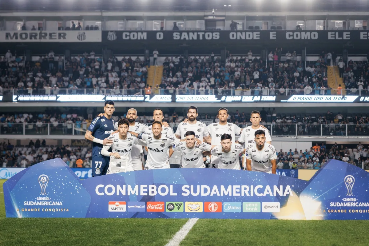 Neymar cobrou elenco do Santos antes de jogo pela Sul-Americana
