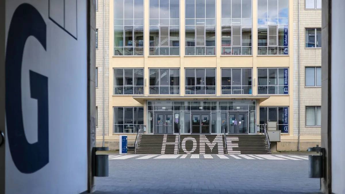 Chemie-Forschung: Chemieforschungszentrum eröffnet erste Büros in Merseburg