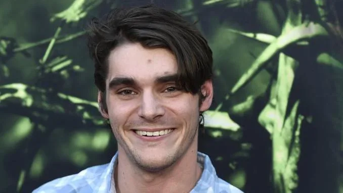 ‘Set a bar for myself’: Breaking Bad star RJ Mitte’s heartbreaking final post before his tragic death at 34