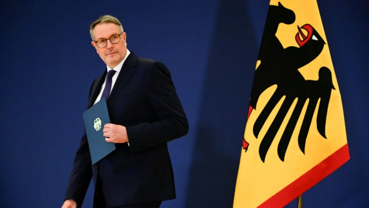 Neuer Minister Schweitzer setzt auf Kompromiss im Streit über Rente mit 63