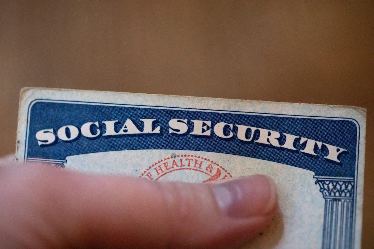 Nueva York exime del impuesto al Seguro Social, pero por qué la fórmula federal del IRS puede gravar hasta el 85% del beneficio