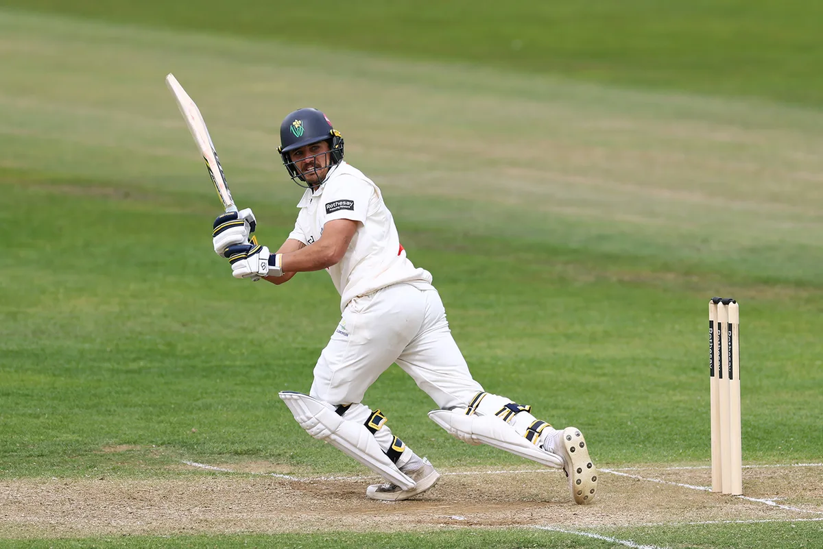 Carlson keeps Glamorgan in hunt after Gumbs shows quality