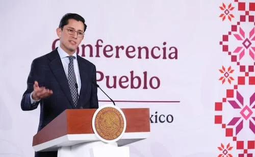 SRE da seguimiento a denuncias por muerte de 17 mexicanos bajo custodia de ICE; destina recursos en repatriación de restos