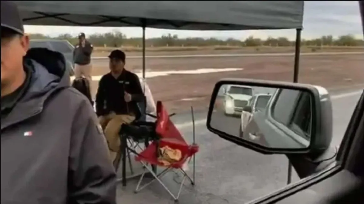 Autoridades federales y estatales investigan retenes ilegales en carreteras de Sonora