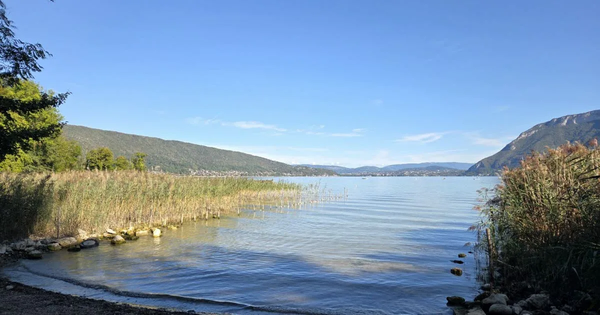 Haute-Savoie. Tuerie de Chevaline : le pistolet retrouvé dans le lac d'Annecy est-il l'arme du crime ?