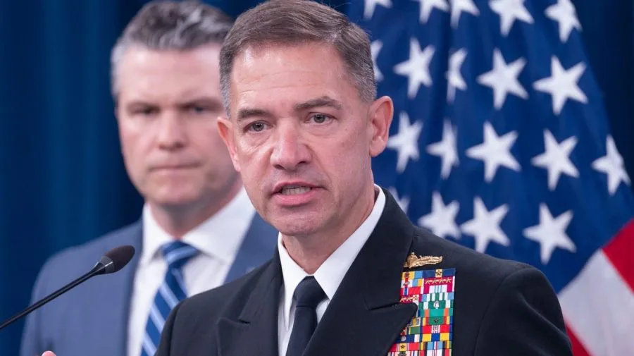 Centcom commander visits USS Abraham Lincoln amid questions about conditions on ship