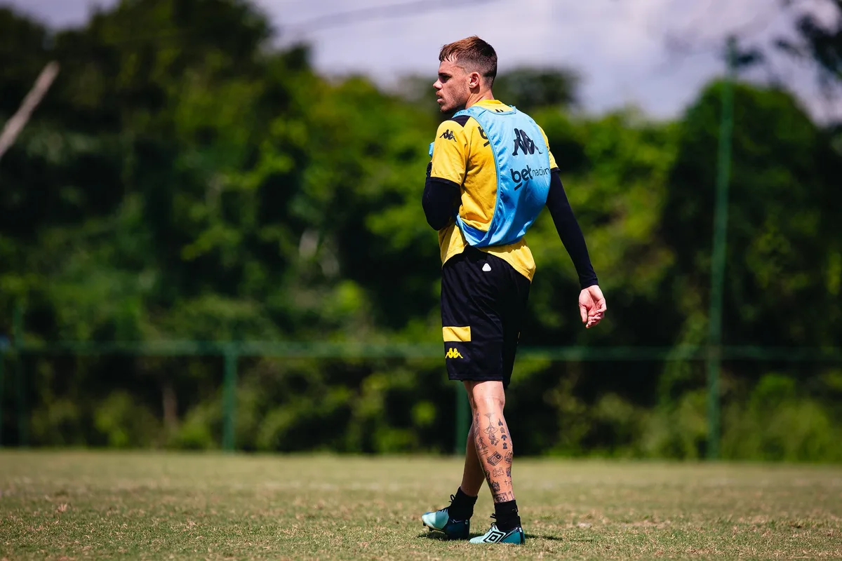Barletta critica comemoração de torcedores do Sport após lesão de Felipinho: "Bando de frustrados"